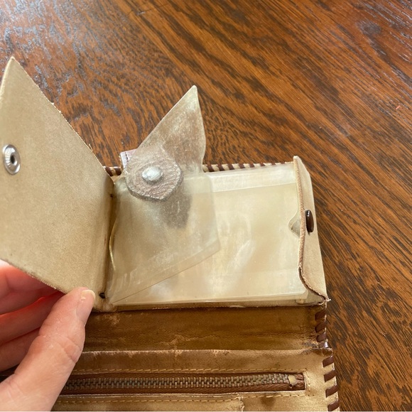 Vintage Hand Tooled Leather Wallet - Picture 10 of 15